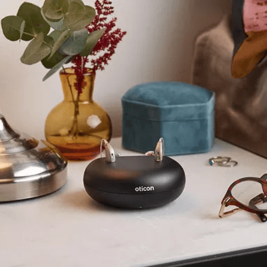 Rechargeable hearing aids